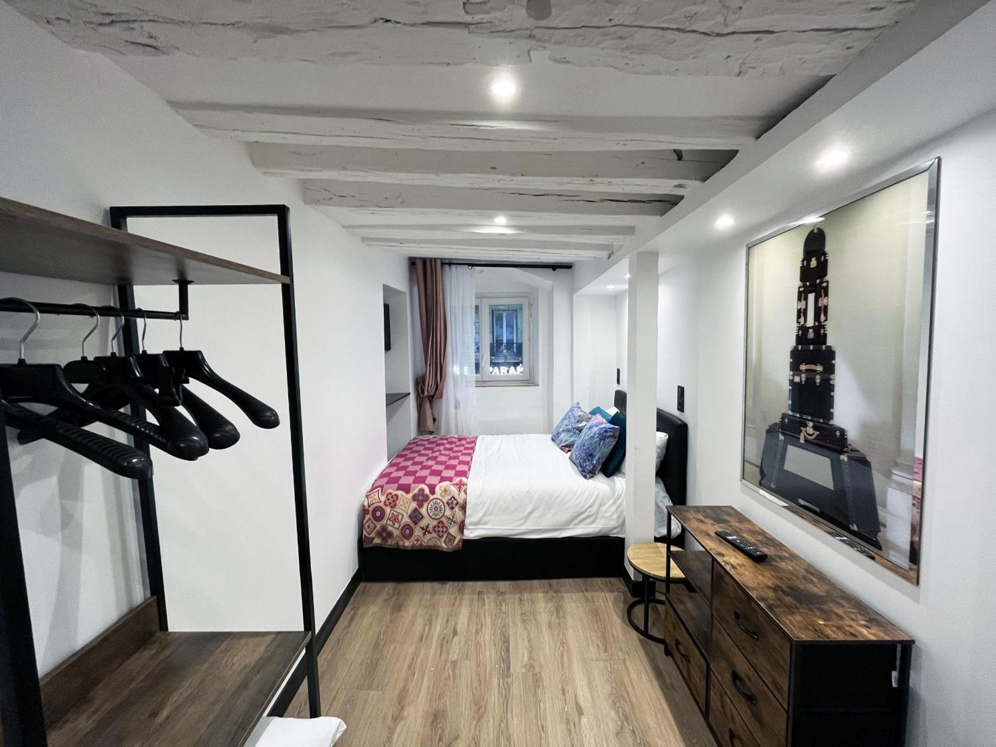 パリUrban Flat 174 - Vuitton St Denisアパートメント エクステリア 写真